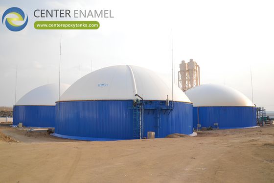 Moderno tetto a doppia membrana nei serbatoi di biogas