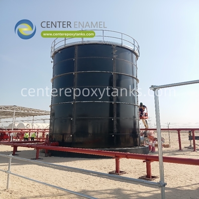 Vari serbatoi di carburante progettati per lo stoccaggio generale di diversi carburanti liquidi